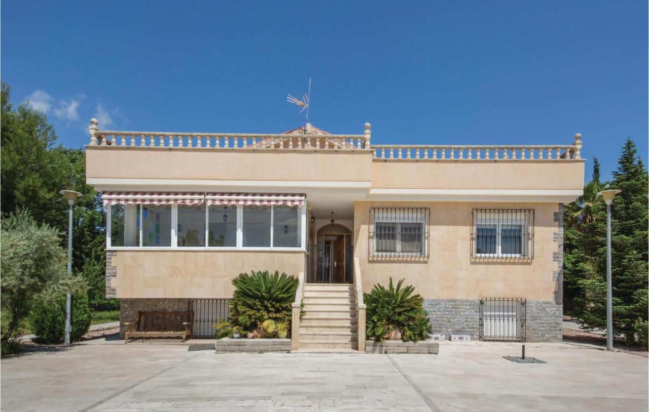 Awesome Home In Caravaca With Kitchen การาวากา เดลา กรูซ ภายนอก รูปภาพ