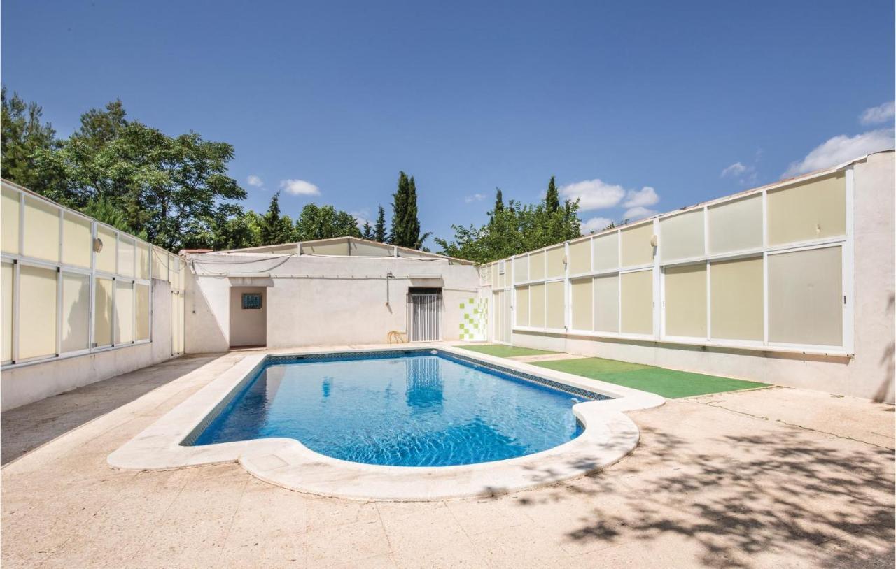 Awesome Home In Caravaca With Kitchen การาวากา เดลา กรูซ ภายนอก รูปภาพ
