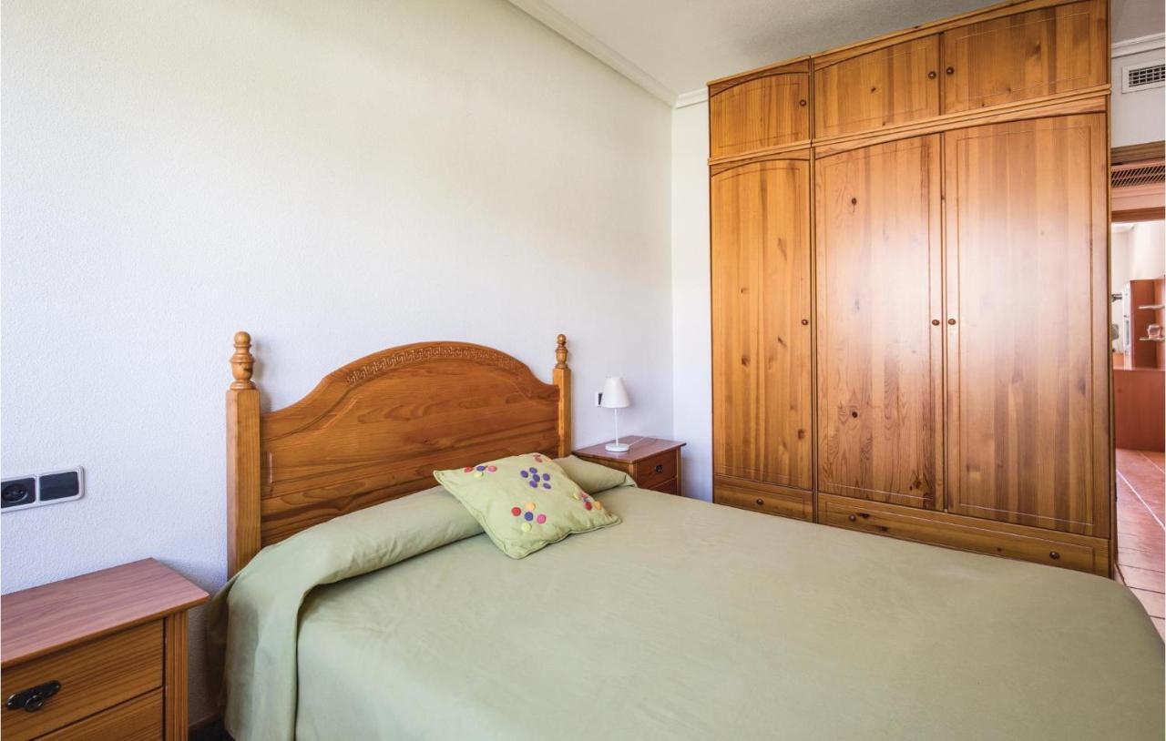 Awesome Home In Caravaca With Kitchen การาวากา เดลา กรูซ ภายนอก รูปภาพ